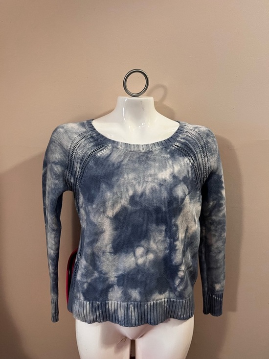 American Eagle Outfitters Sweaters - American Eagle Outfitters Navy and White Tie-Dye Scoop Neck Sweater